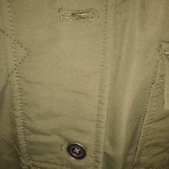 Army green cropped winter coat with fur hood - Picture 2 of 7